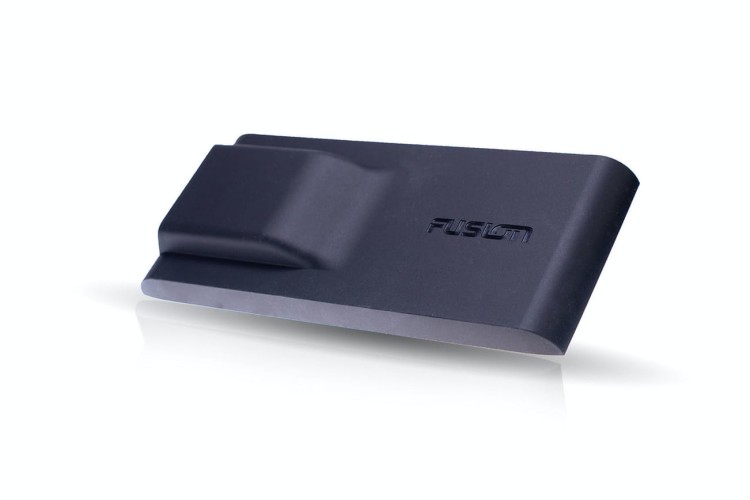 garmin-fusion-670-dust-cover_010-12745-01_2.jpg