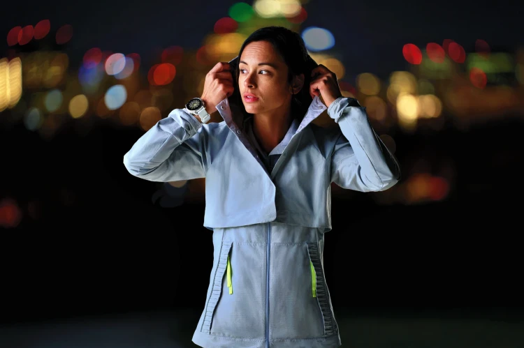 Garmin-Epix-2-LifeStyle.webp