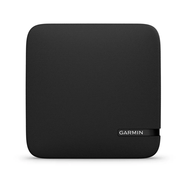 Głośnik o mocy wyjściowej 15 W RMS zapewnia głośny i czysty dźwięk z kompatybilnych morskich radiotelefonów VHF Garmin Signal.