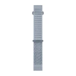 Materiałowy pasek ComfortFit o szerokości 20 mm i szybkim systemem mocowania Garmin QuickFit.
