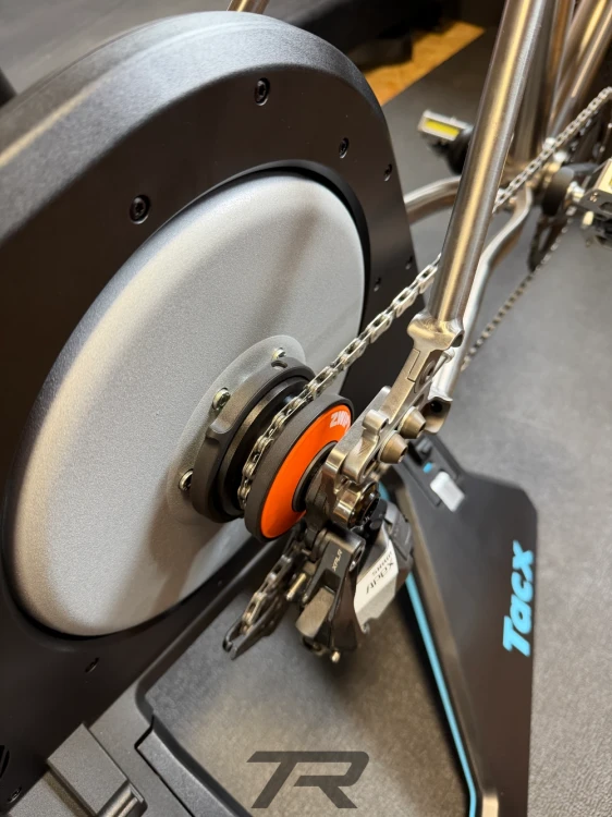 Tacx-Neo-2T-Zwift-Click-Cog.webp