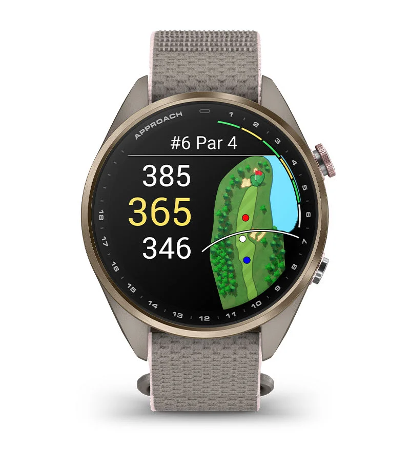 Wyświetlacz AMOLED smartwatcha Garmin Approach S72 na ręce użytkownika