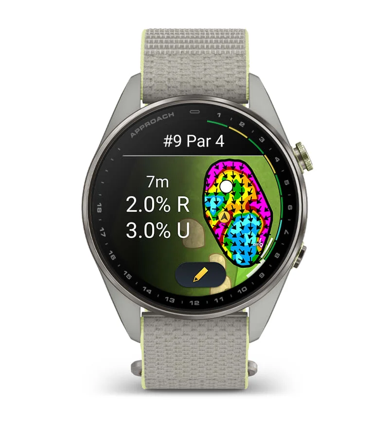 Wyświetlacz AMOLED smartwatcha Garmin Approach S72 na ręce użytkownika