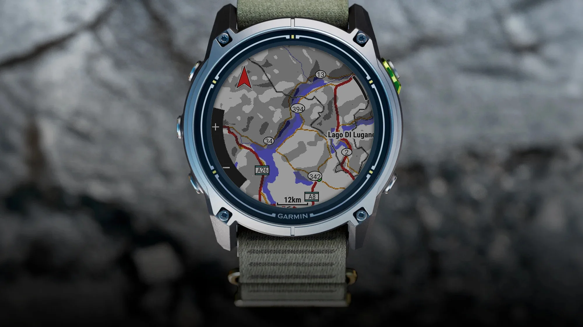 Wyświetlacz zegarka Garmin Enduro 4 z widokiem mapy topograficznej i nawigacji
