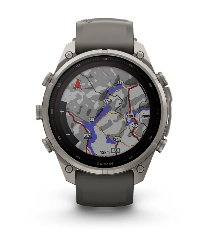 Ekran smartwatcha z widokiem kolorowej mapy topograficznej
